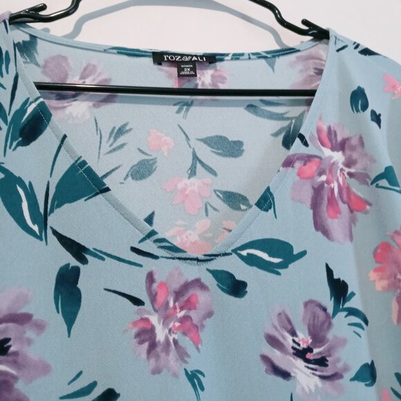 Roz & Ali Woman Azure Turquoise Floral 3/4 Bell Sleeve Blouse Size 2X - Picture 3 of 10